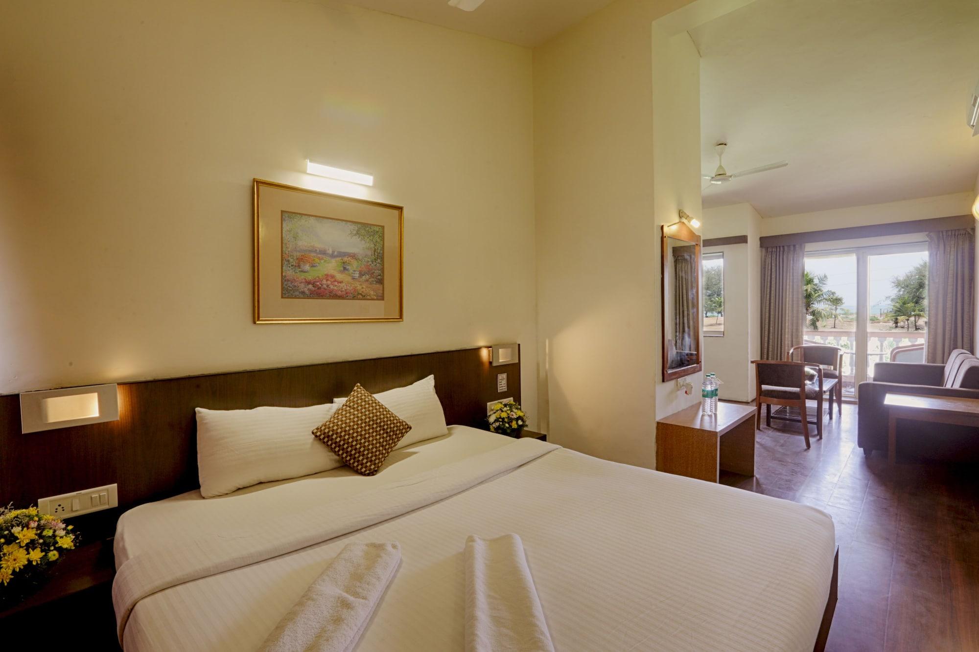 The Byke Old Anchor Beach Resort & Spa Cavelossim Bagian luar foto