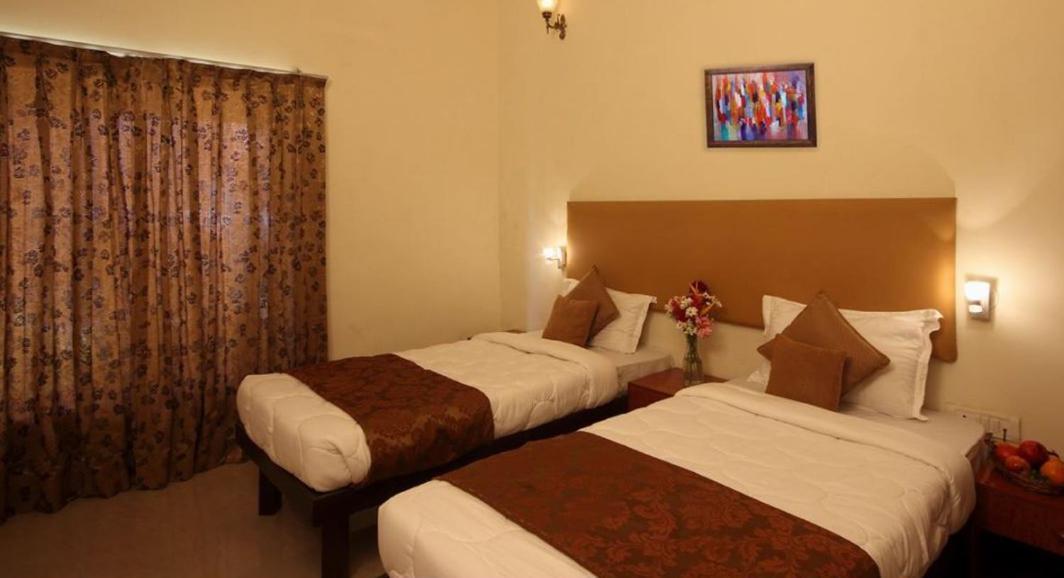 The Byke Old Anchor Beach Resort & Spa Cavelossim Bagian luar foto