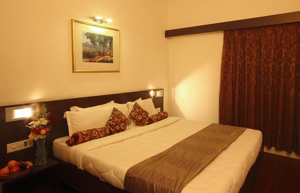 The Byke Old Anchor Beach Resort & Spa Cavelossim Bagian luar foto