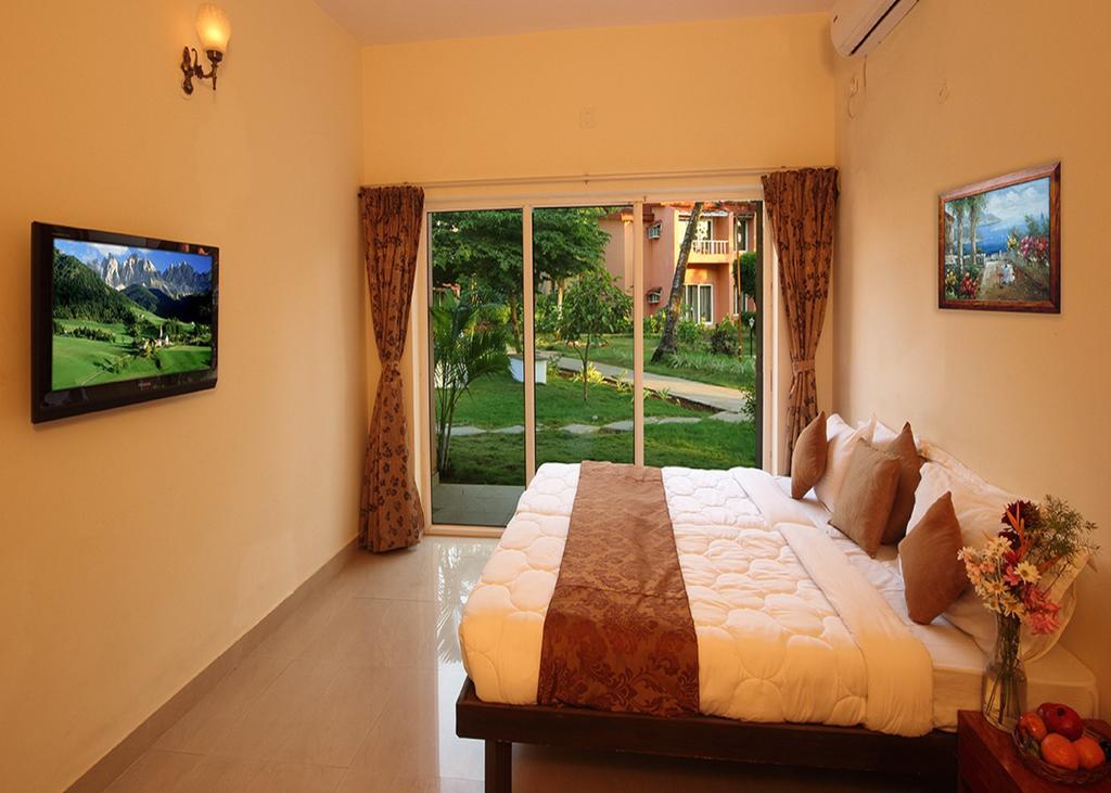 The Byke Old Anchor Beach Resort & Spa Cavelossim Bagian luar foto