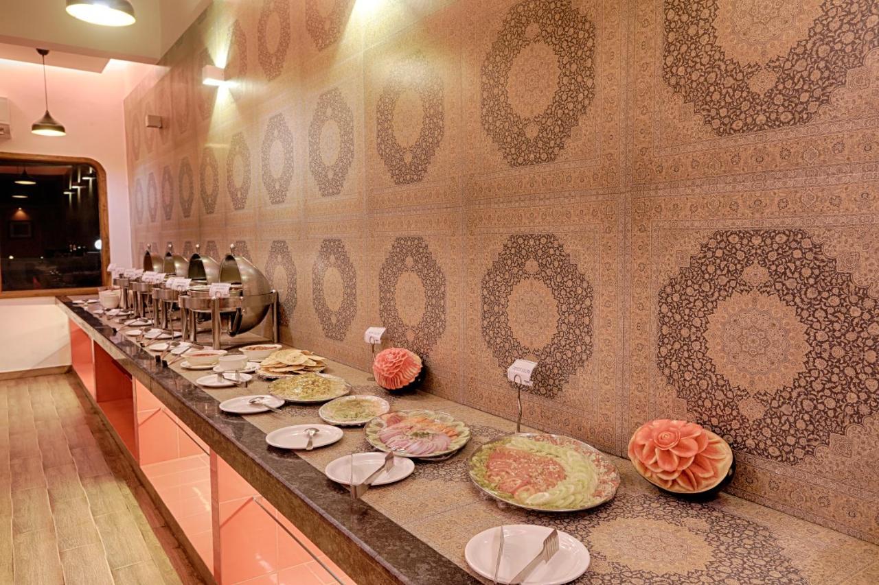 The Byke Old Anchor Beach Resort & Spa Cavelossim Bagian luar foto